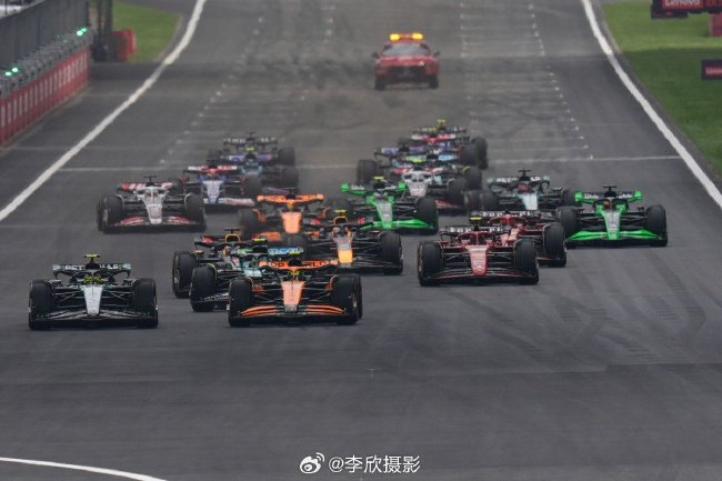2024年F1中国大奖赛冲刺赛发车骤然