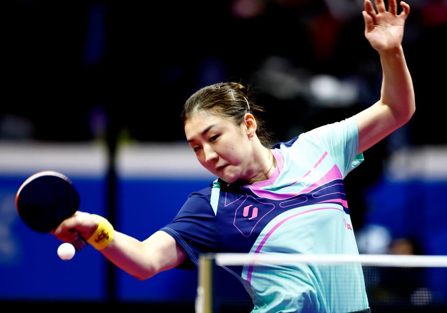 [图]陈梦4-1降服朱雨玲 夺得全运会乒乓球女单铜牌